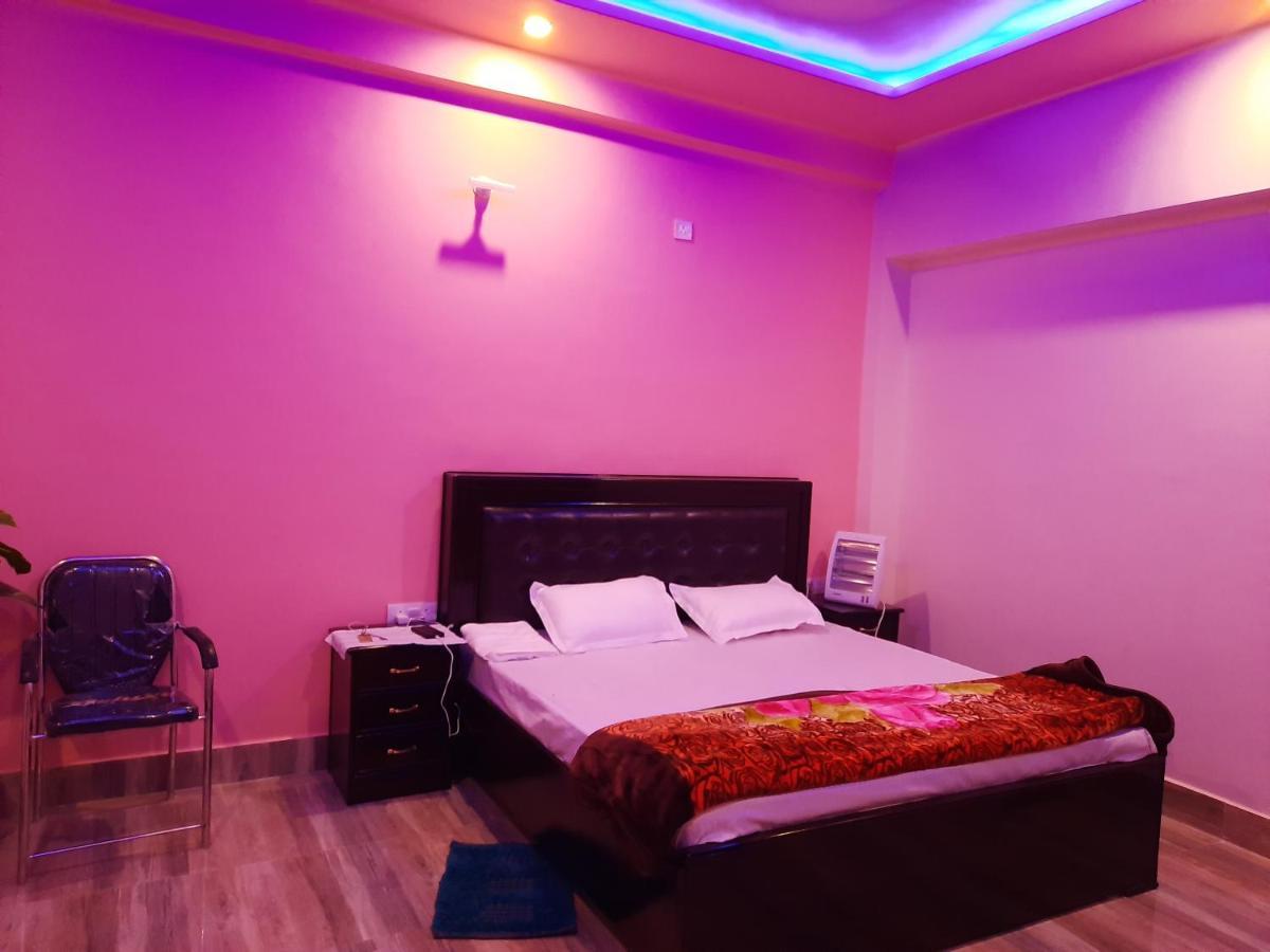 Hotel Blue Diamond Bahraich Exterior photo